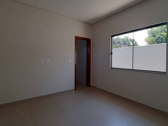 Casa para Venda em Barra Velha - 3