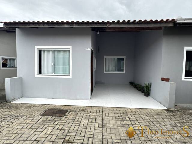 #213 - Casa para Venda em Barra Velha - SC