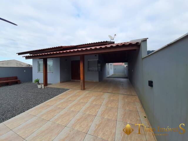 #243 - Casa para Venda em Barra Velha - SC