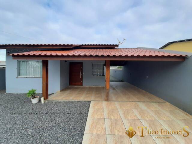 #243 - Casa para Venda em Barra Velha - SC