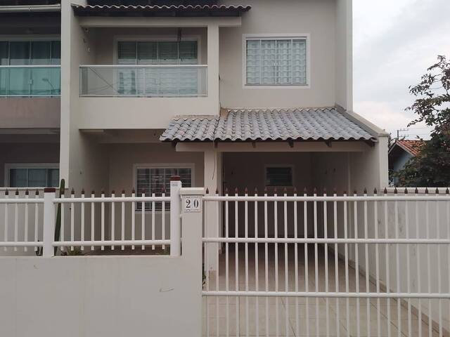 #318 - Casa para Venda em Barra Velha - SC