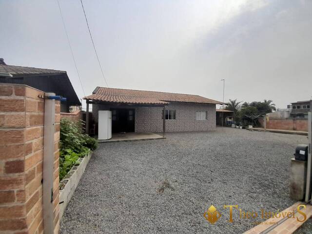 #352 - Casa para Venda em Barra Velha - SC