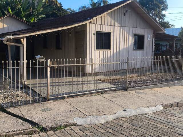 #511 - Casa para Venda em Barra Velha - SC - 2