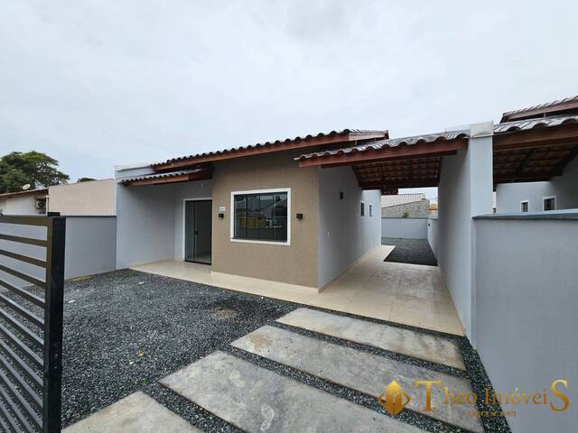 #556 - Casa para Venda em Barra Velha - SC - 2