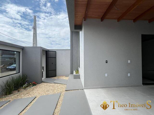 #586 - Casa para Venda em Barra Velha - SC - 2