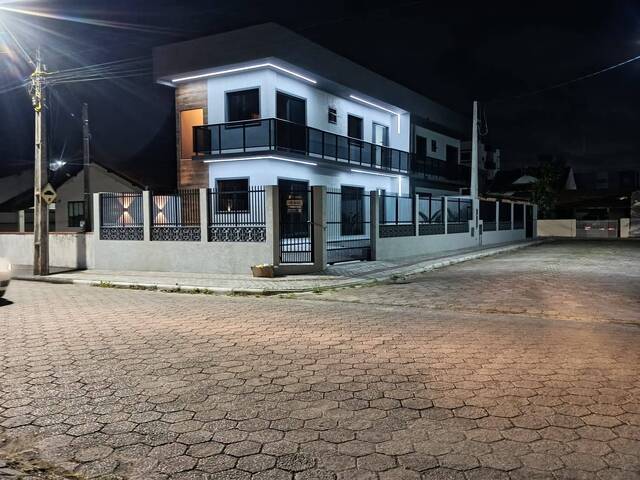 #589 - Sobrado para Venda em Barra Velha - SC - 2